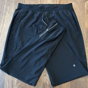 Men’s Lululemon XL Tall Surge Jogger in Black
